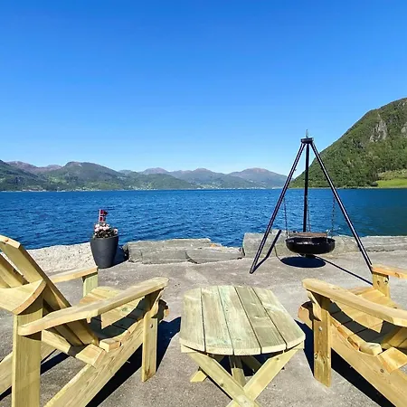 Feriehus Davik Ii Davik (Sogn og Fjordane)